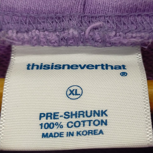 ディスイズネバーザット thisisneverthat ロゴプルオーバーパーカー メンズ JPN:XL