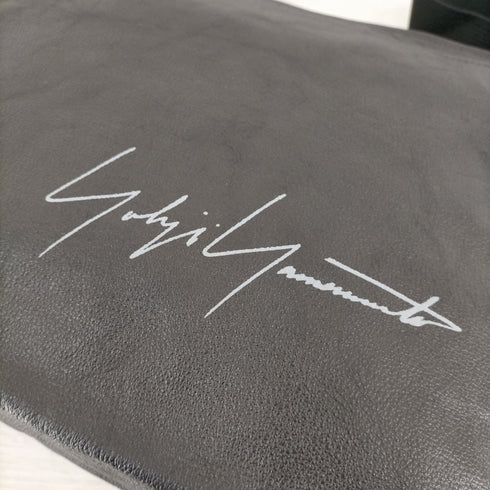 ヨウジヤマモト Yohji Yamamoto カウレザーショルダーバッグ メンズ
