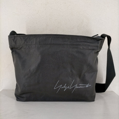 ヨウジヤマモト Yohji Yamamoto カウレザーショルダーバッグ メンズ