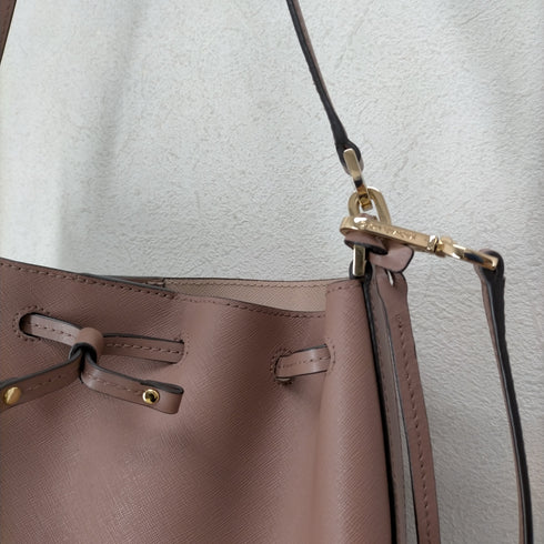 マイケルコース Michael Kors Trista Bucket Truffle レディース