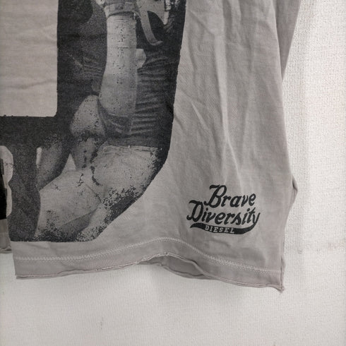ディーゼル DIESEL グラフィックプリントクルーネックTシャツ メンズ