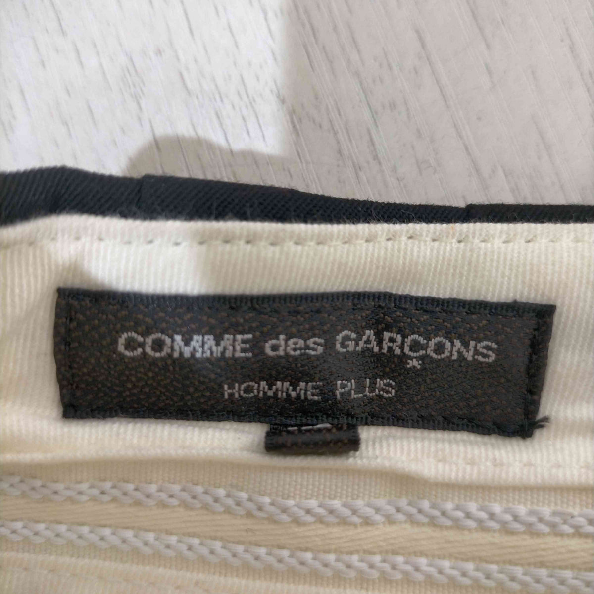 コムデギャルソンオムプリュス COMME des GARCONS HOMME PLUS AD2019 19SS フェイクレザー切替パンツ メ –  ブランド古着買取販売バズストア