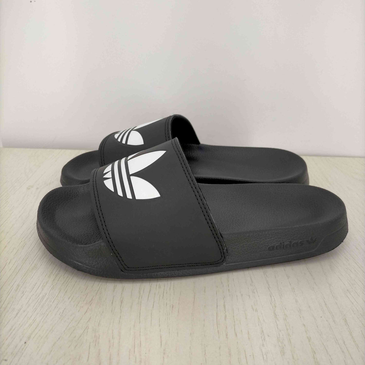 アディダスオリジナルス adidas Originals ADILETTE LITE SLIDES