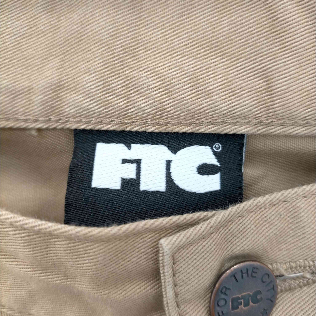 エフティーシー FTC 23SS EMB CHINO メンズ JPN：M – ブランド古着買取