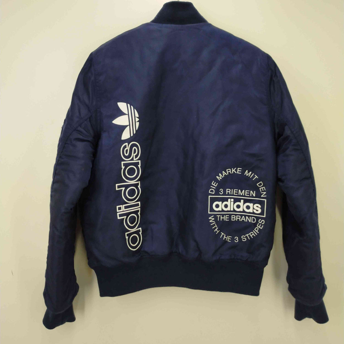 アディダスオリジナルス adidas Originals Logo Bomber JKT メンズ JPN：M – ブランド古着買取販売バズストア