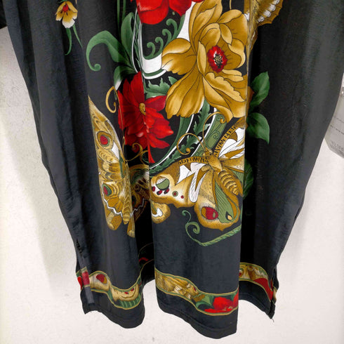 花柄半袖Tシャツ レディース