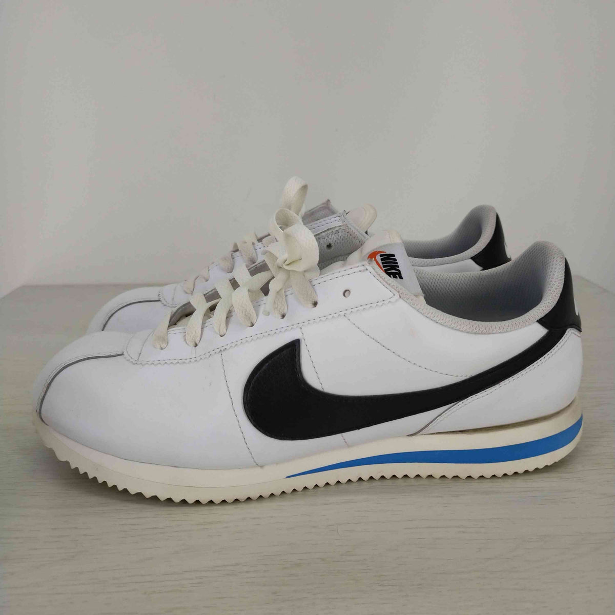 ナイキ NIKE Cortez White and Black メンズ JPN：27.5 – ブランド古着