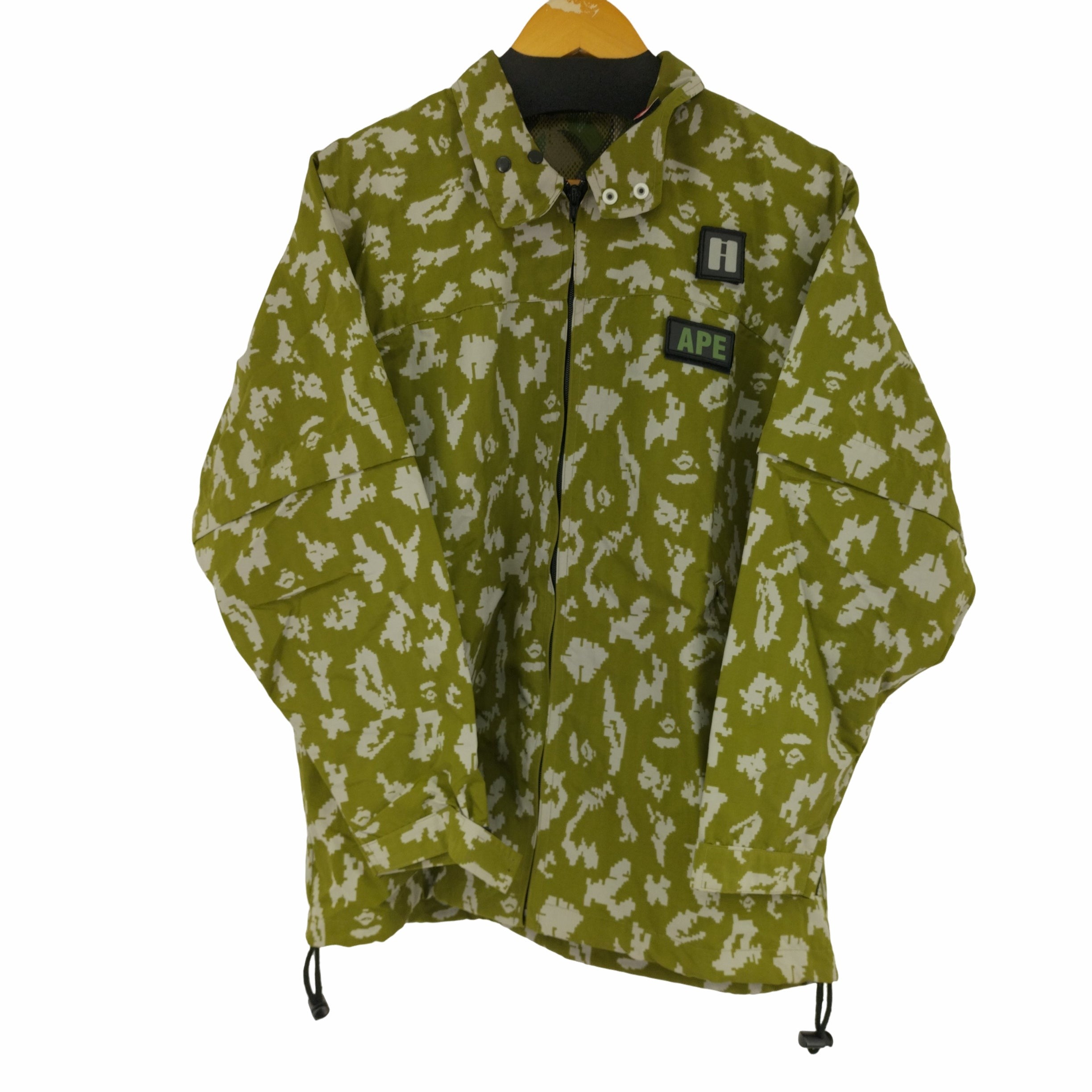 アベイシングエイプ A BATHING APE 90s 三角タグ 初期 オールド Old デジタルカモ ナイロンジャケット ワッペン 2WA –  ブランド古着買取販売バズストア