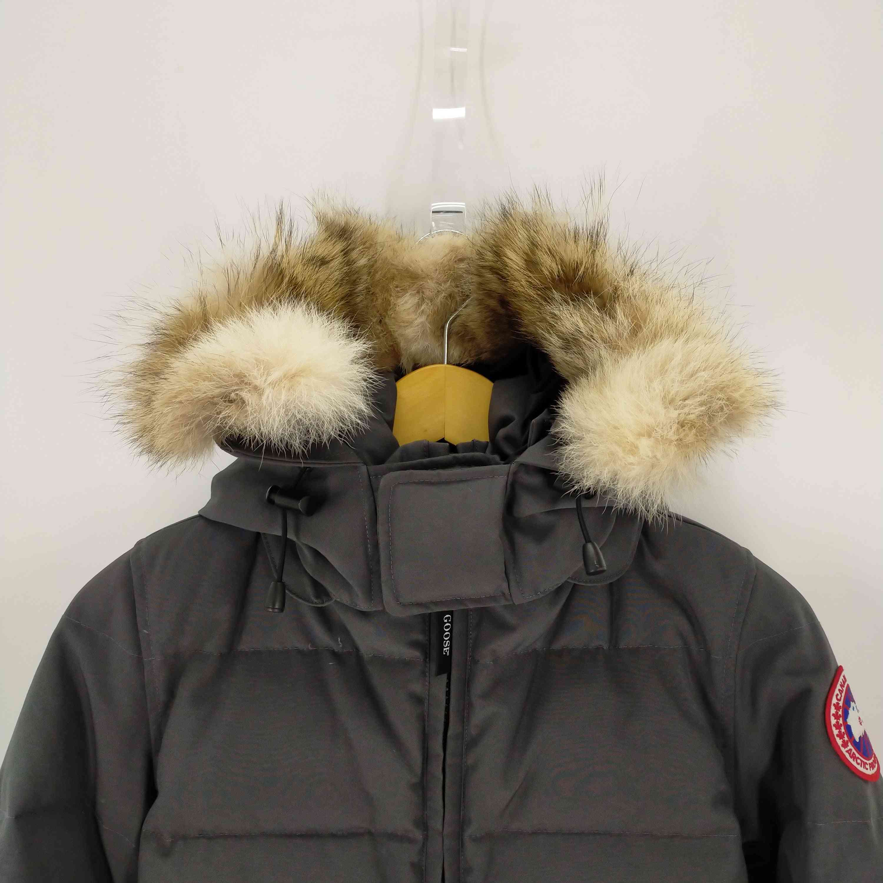 カナダグース CANADA GOOSE BELLEVILLE ベルビルパーカ ダウンジャケット グレー レディース S/P –  ブランド古着買取販売バズストア