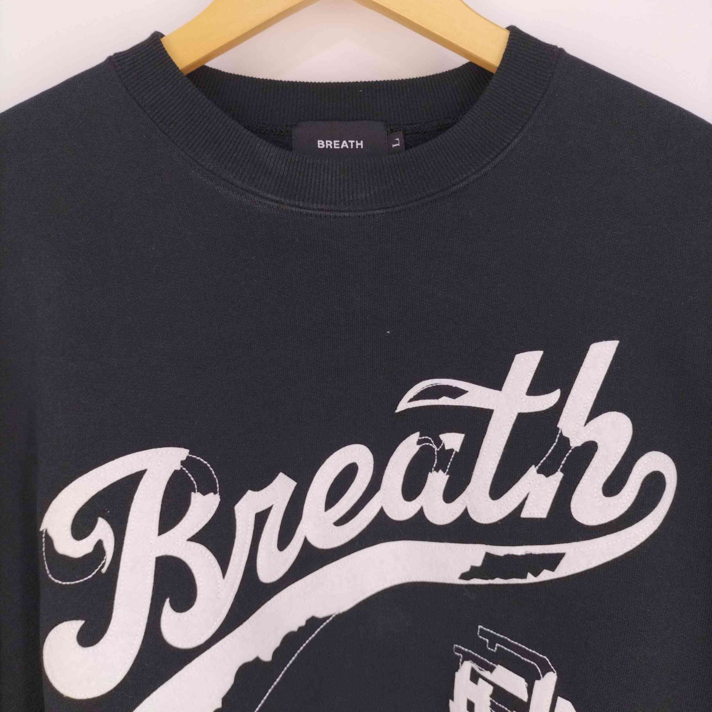 BREATH LOGO CRASH CREW NECK SWEAT ロゴクラッシュ クルーネック 