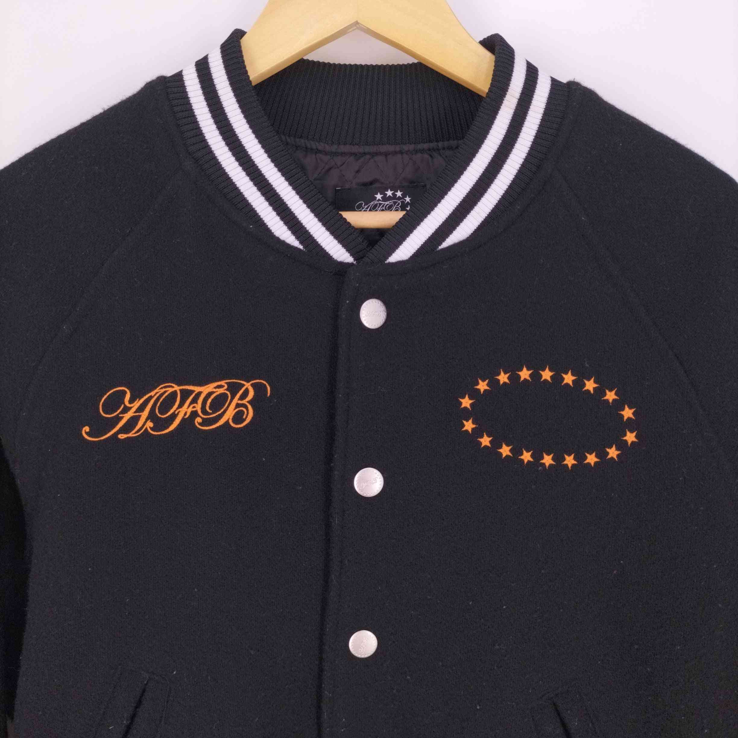 ABSOLUTELY FUCKING BITCH アブソリュートリ