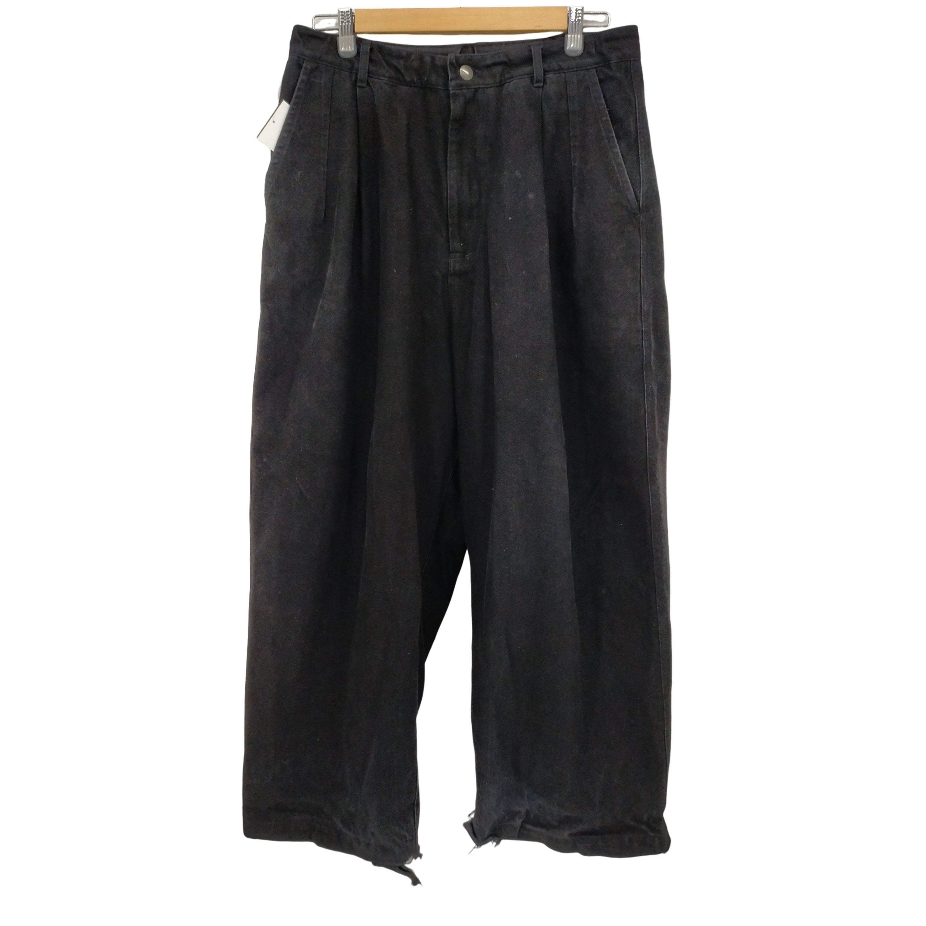 Loutre London MADE IN LONDON Utopia Jeans ブラックバギージーンズ 