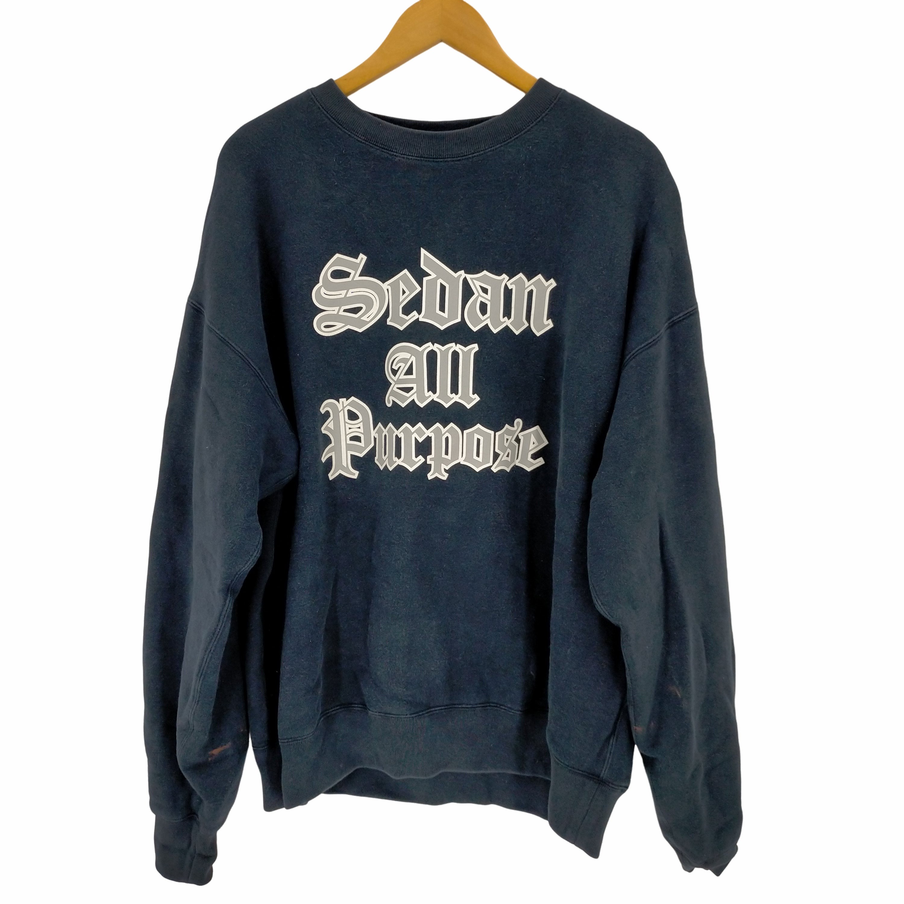 セダンオールパーパス SEDAN ALL-PURPOSE College Logo Crewneck Sweatshirt メンズ JPN： –  ブランド古着買取販売バズストア