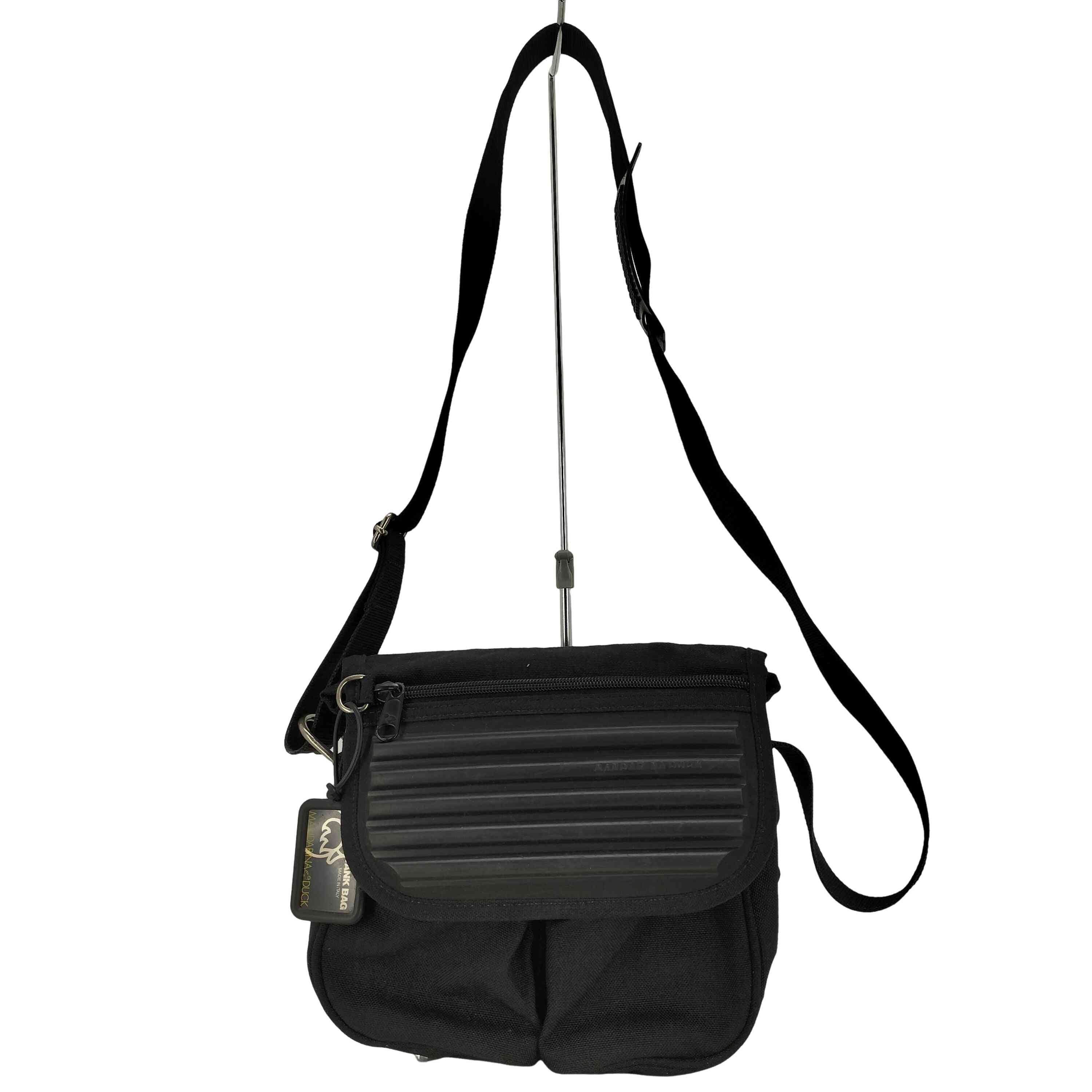 MANDARINA DUCK TANkブラック メッセンジャーバッグ MANDARINA DUCK TANkブラック メッセンジャーバッグ