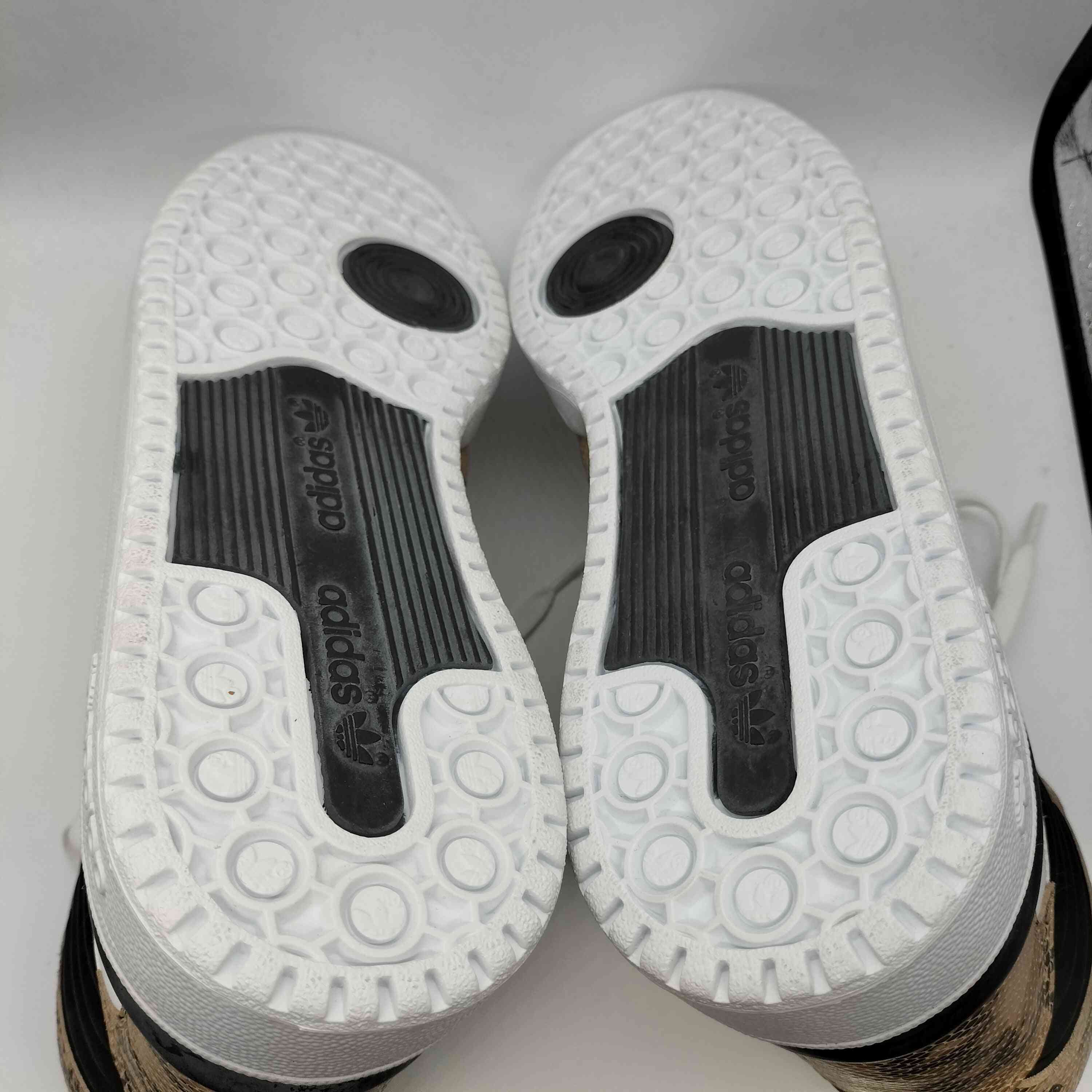 アディダスオリジナルス adidas Originals FLEETWOOD パイソン ヘビ柄 