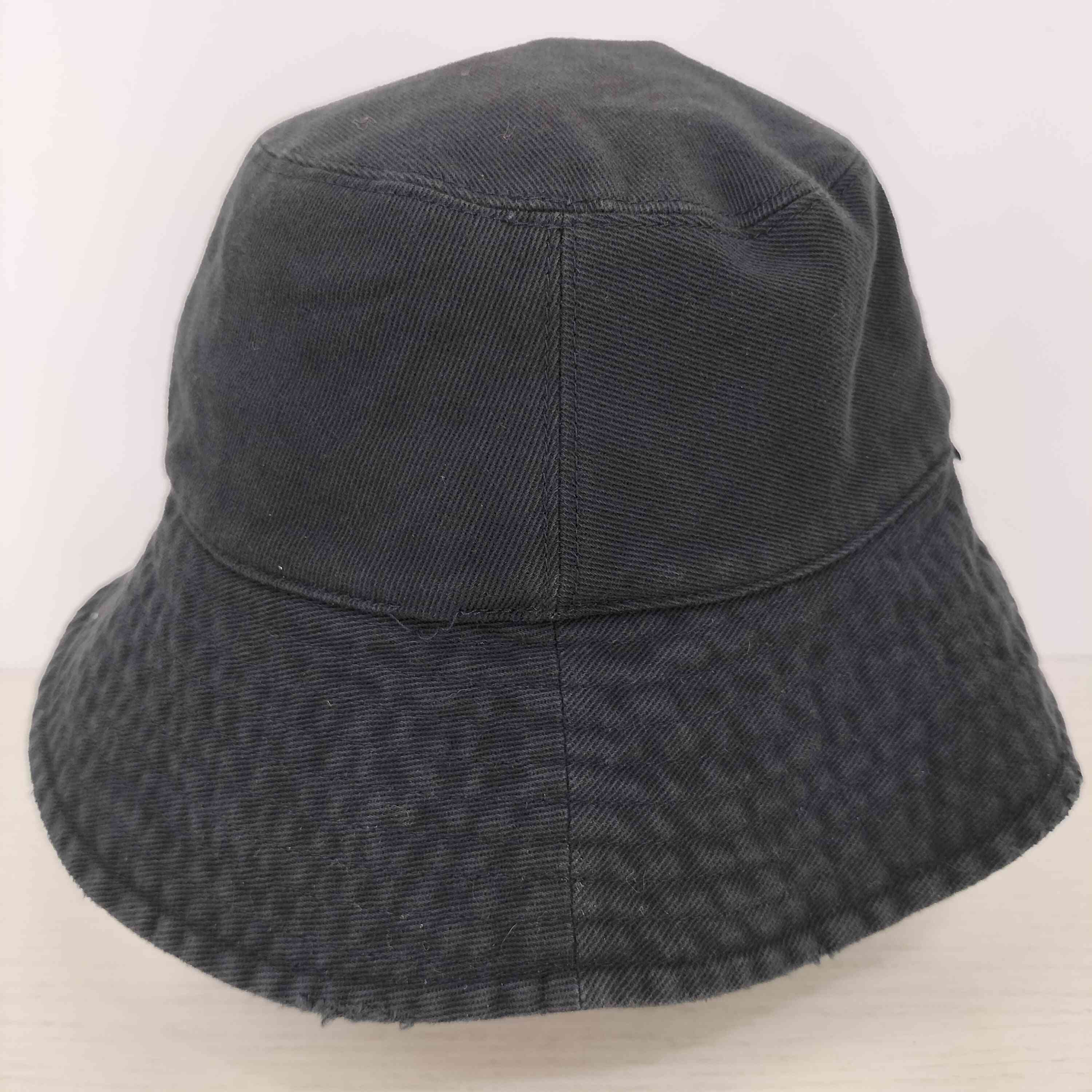 【美品】BALENCIAGA (バレンシアガ) ロゴタグ バケットハット BALENCIAGA バレンシアガ ロゴタグ ハット バケットハット