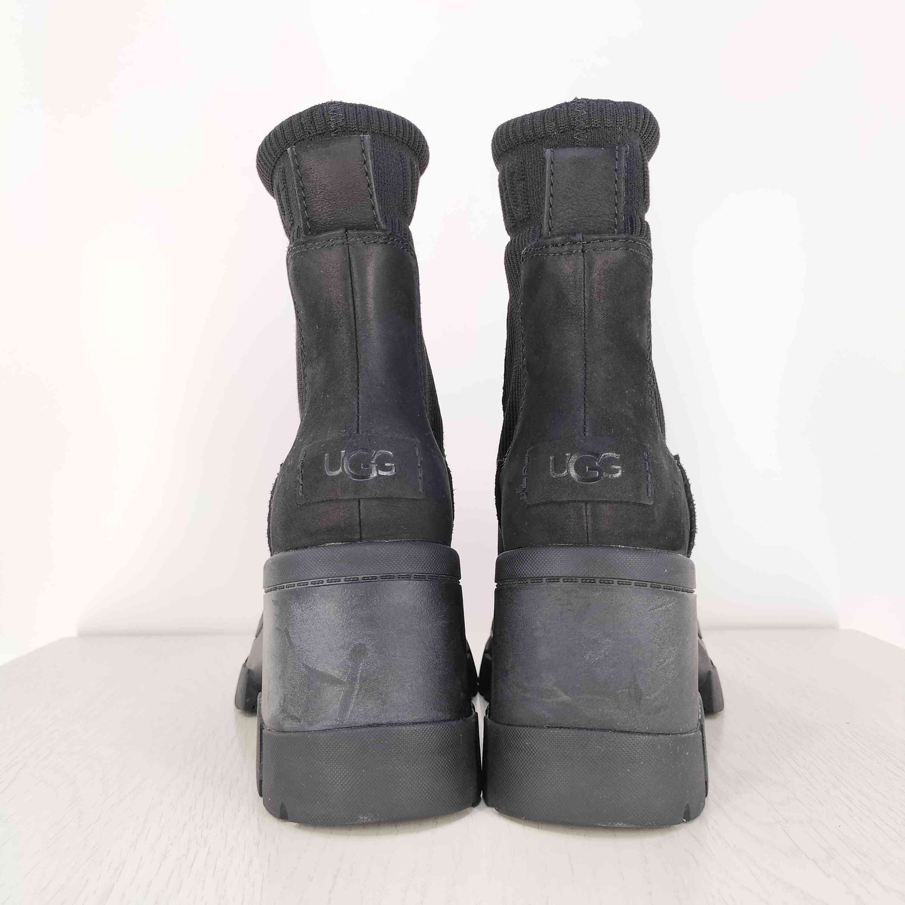 国内サイト完売】UGG「ブルックリンチェルシーブーツ」が今アツ