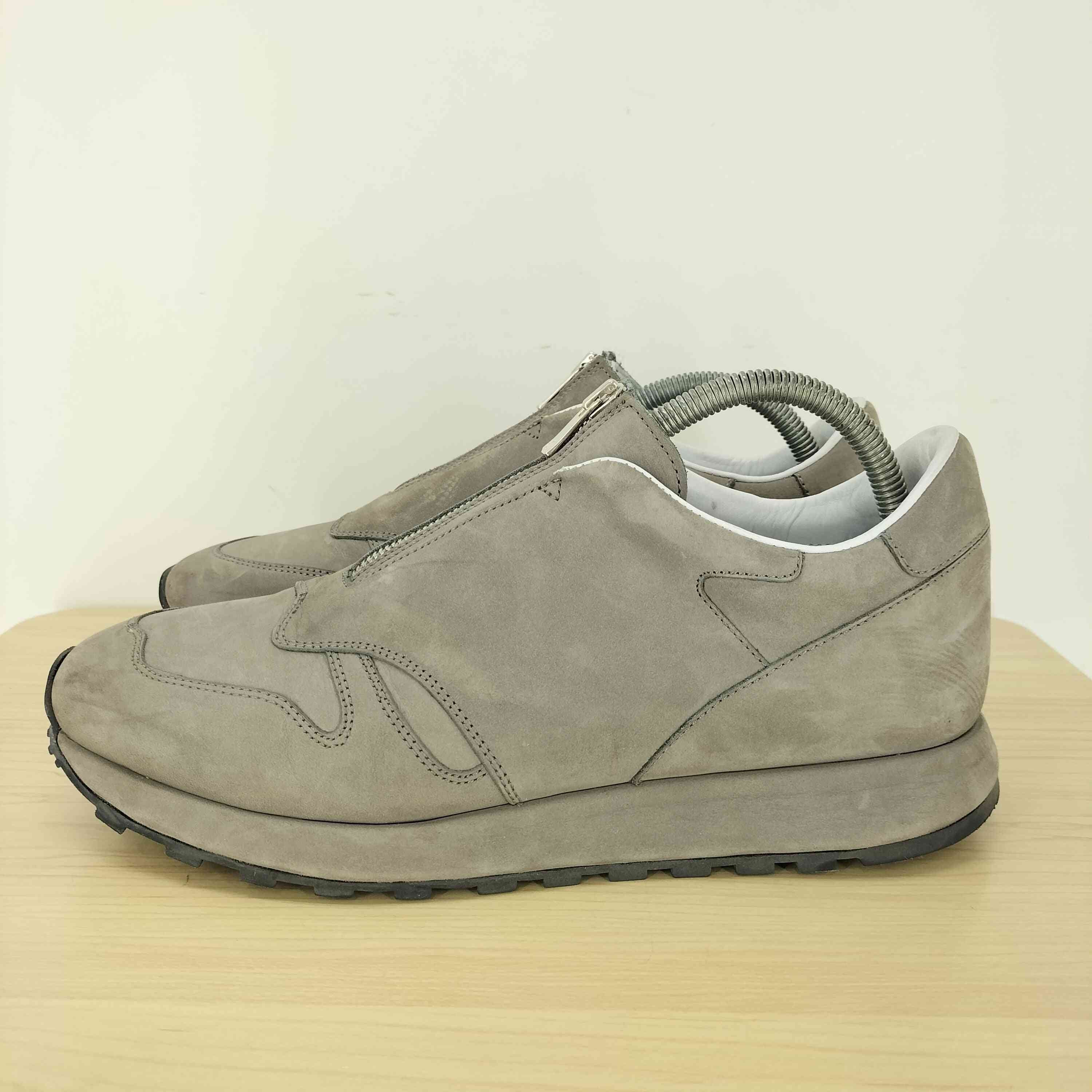 SABOR. JOG VIBRAMソール フロントジップ ローカットスニーカー