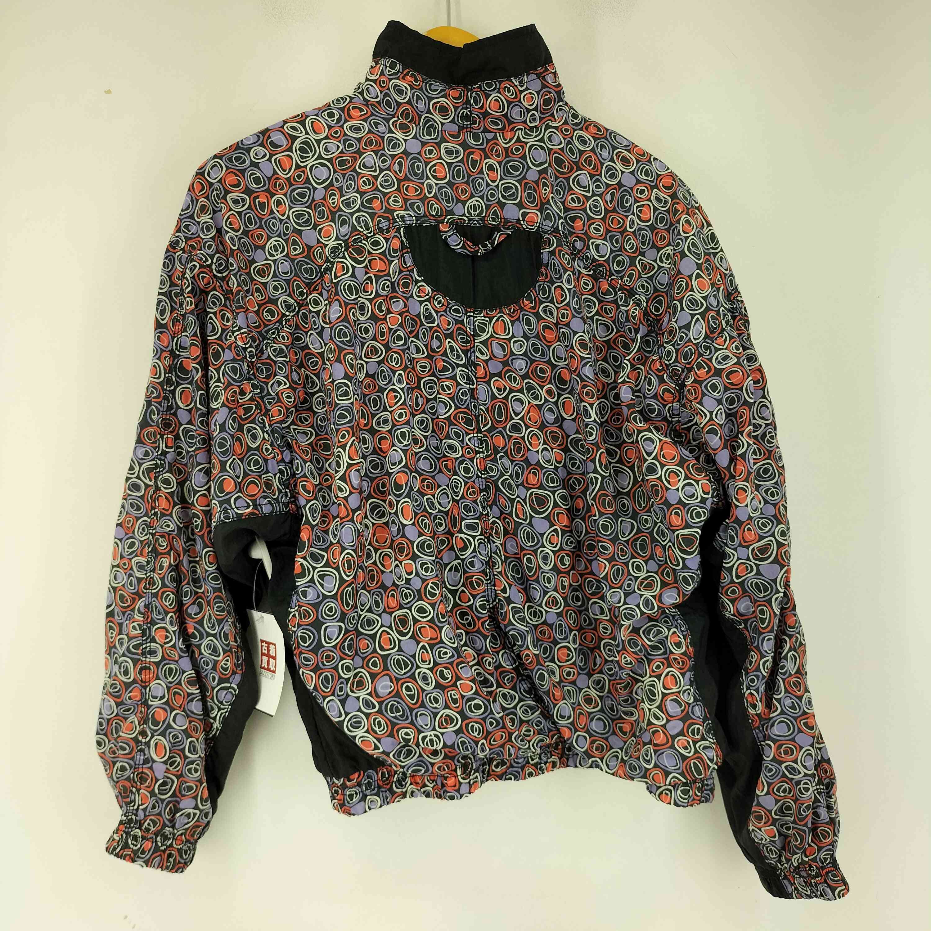 【バンビ】レアデザイン！ ナイキ ブルゾン 刺繍 総柄 派手 ナイキ NIKE 90s 総柄ナイロンジップアップブルゾン メンズ JPN