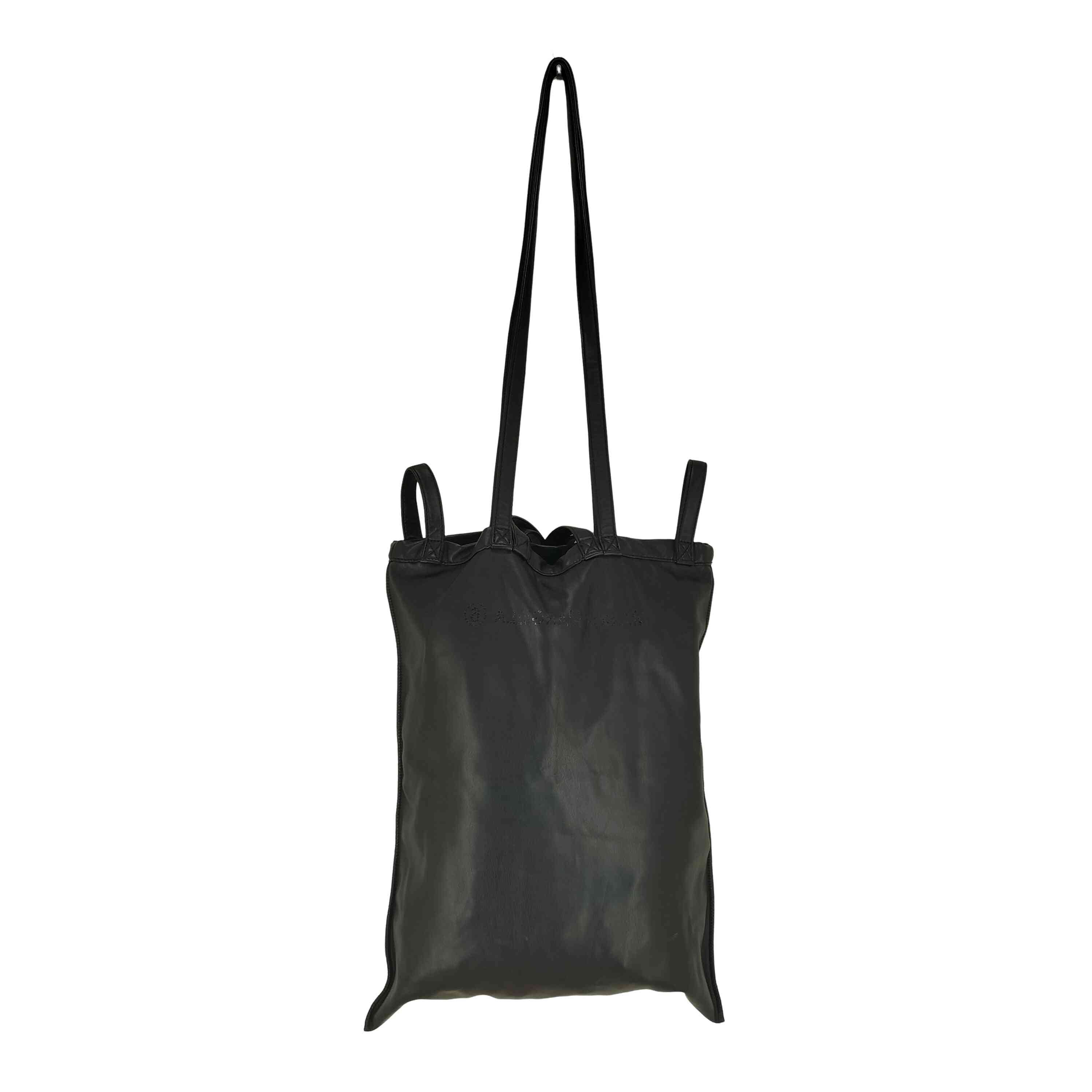 エムエムシックスメゾンマルジェラ MM6 Maison Margiela フェイク