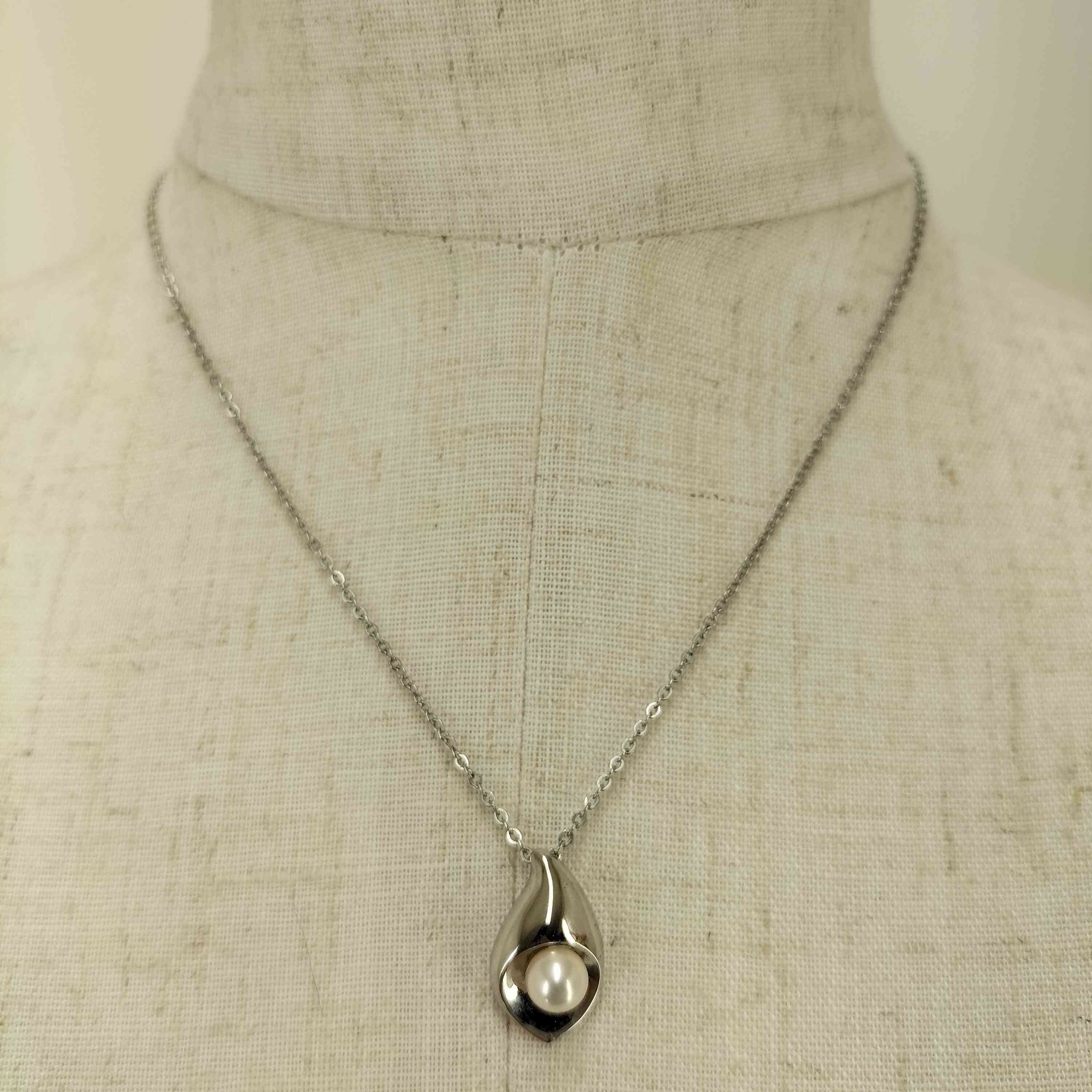 タサキシンジュ TASAKI SHINJU NS刻印 パールネックレス レディース 