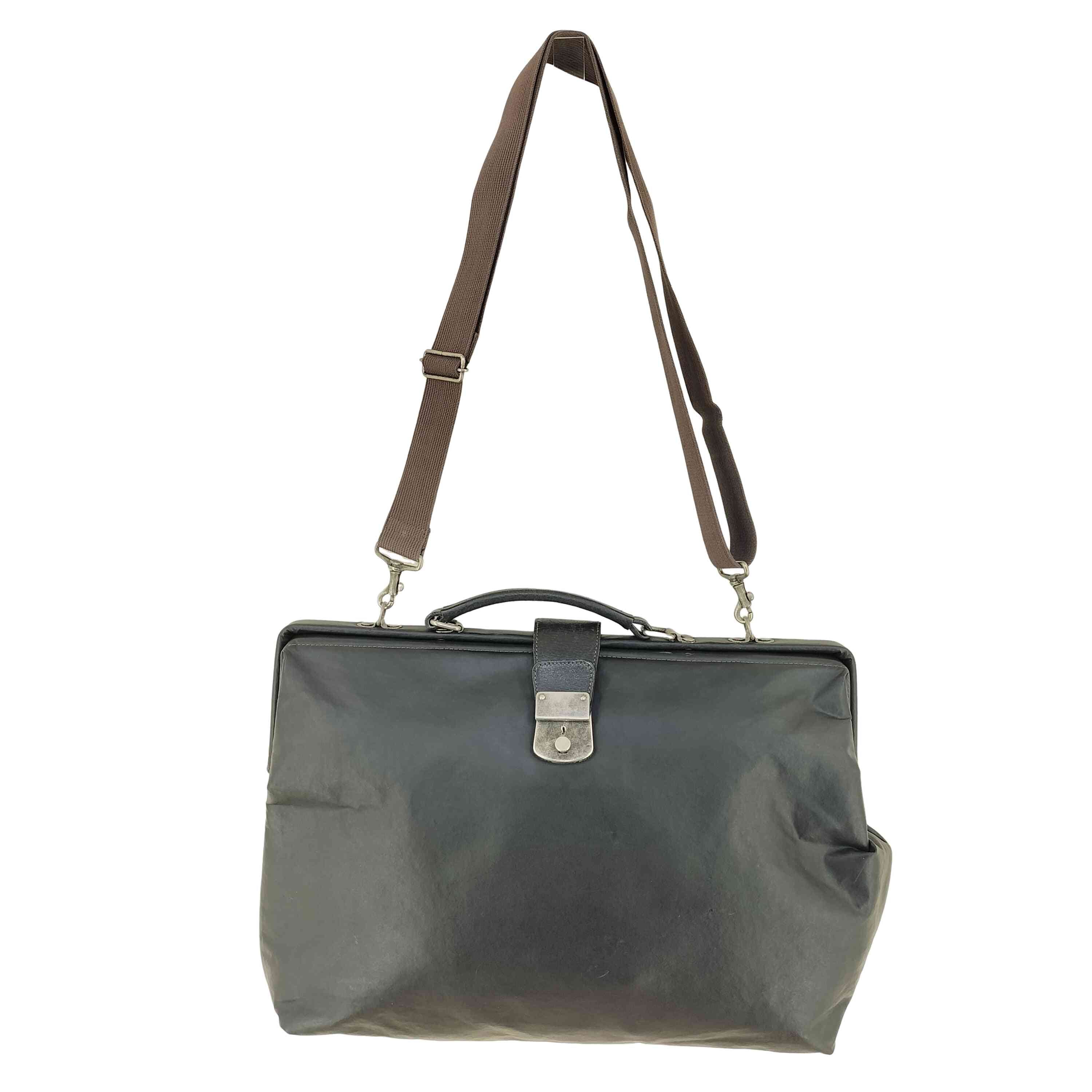 ジャンポールゴルチエ Jean Paul GAULTIER メタルプレート がま口  