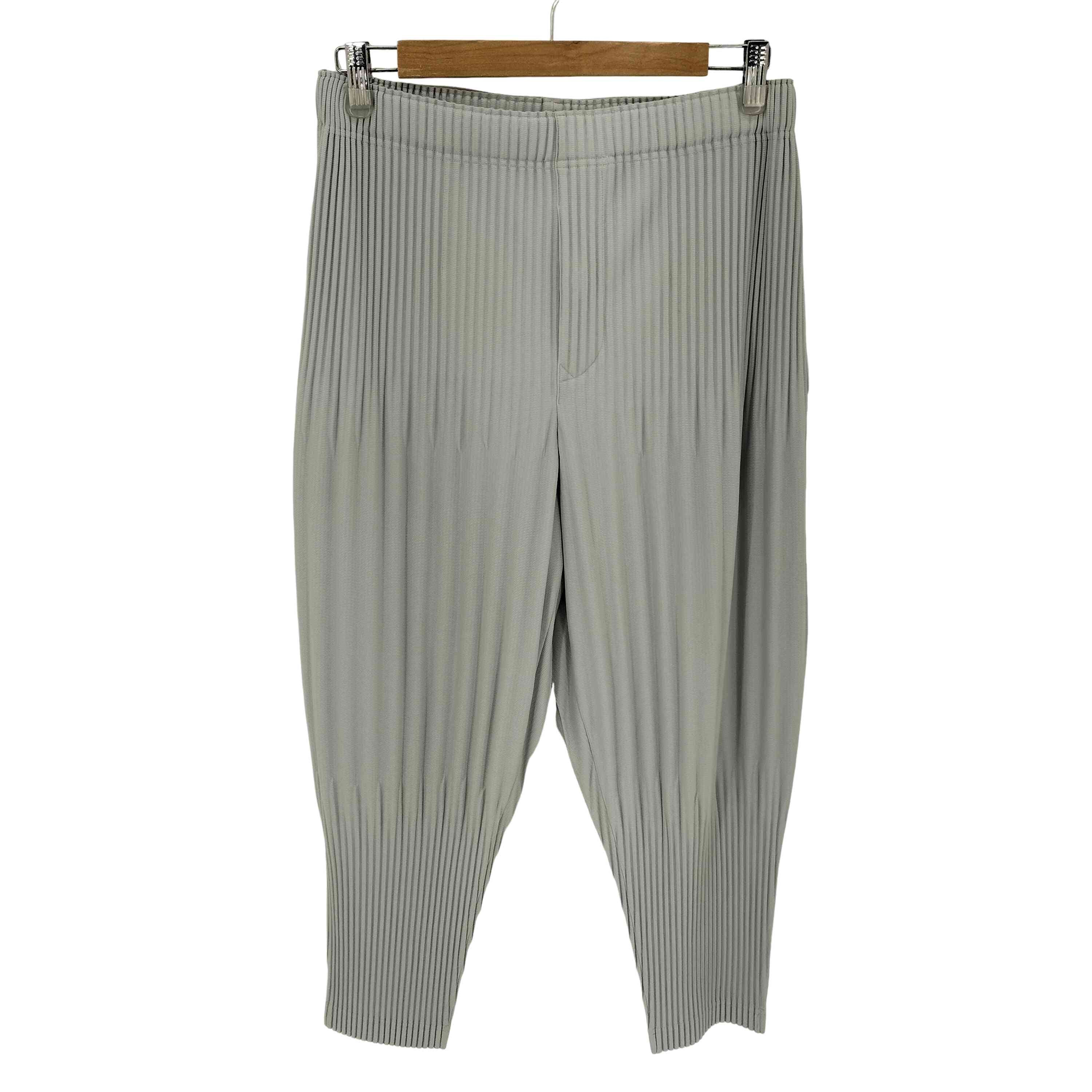 美品 HOMME PLISSE ISSEY MIYAKE 消しプリーツパンツ3 美品 HOMME PLISSE ISSEY MIYAKE 消しプリーツパンツ3 美品