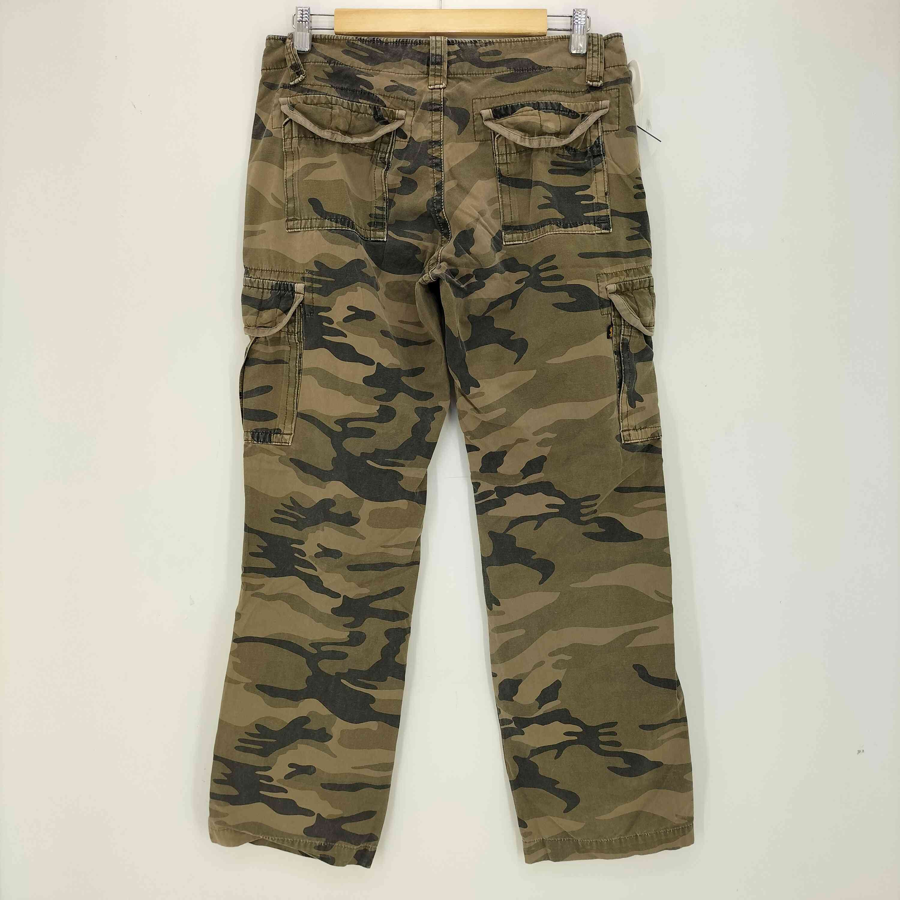 アルファインダストリーズ ALPHA INDUSTRIES カモ柄 メンズ JPN：L