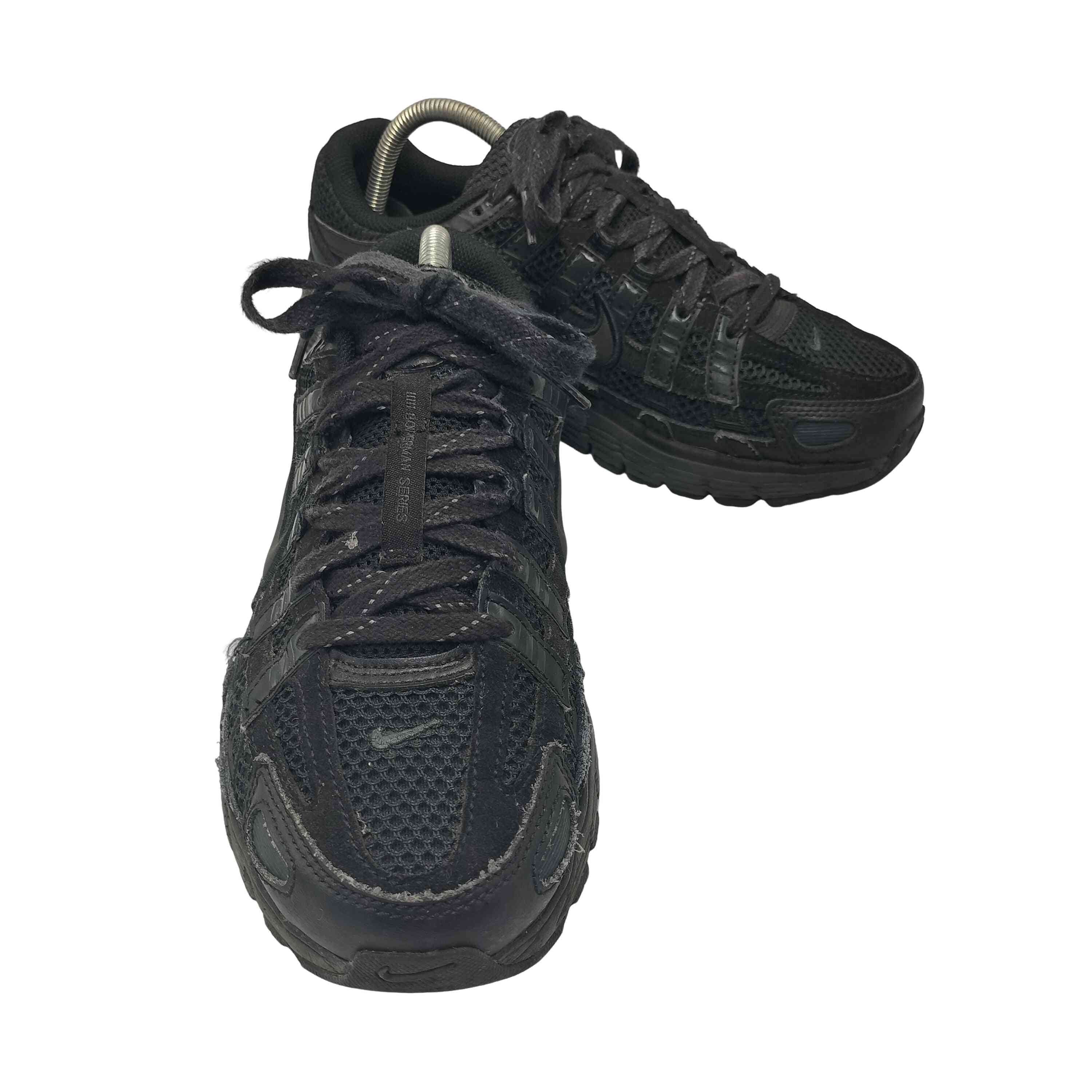NIKE ナイキ P-6000 プレミアム トリプルブラック　ユニセックス NIKE ナイキ P-6000 プレミアム トリプルブラック 黒 24.5