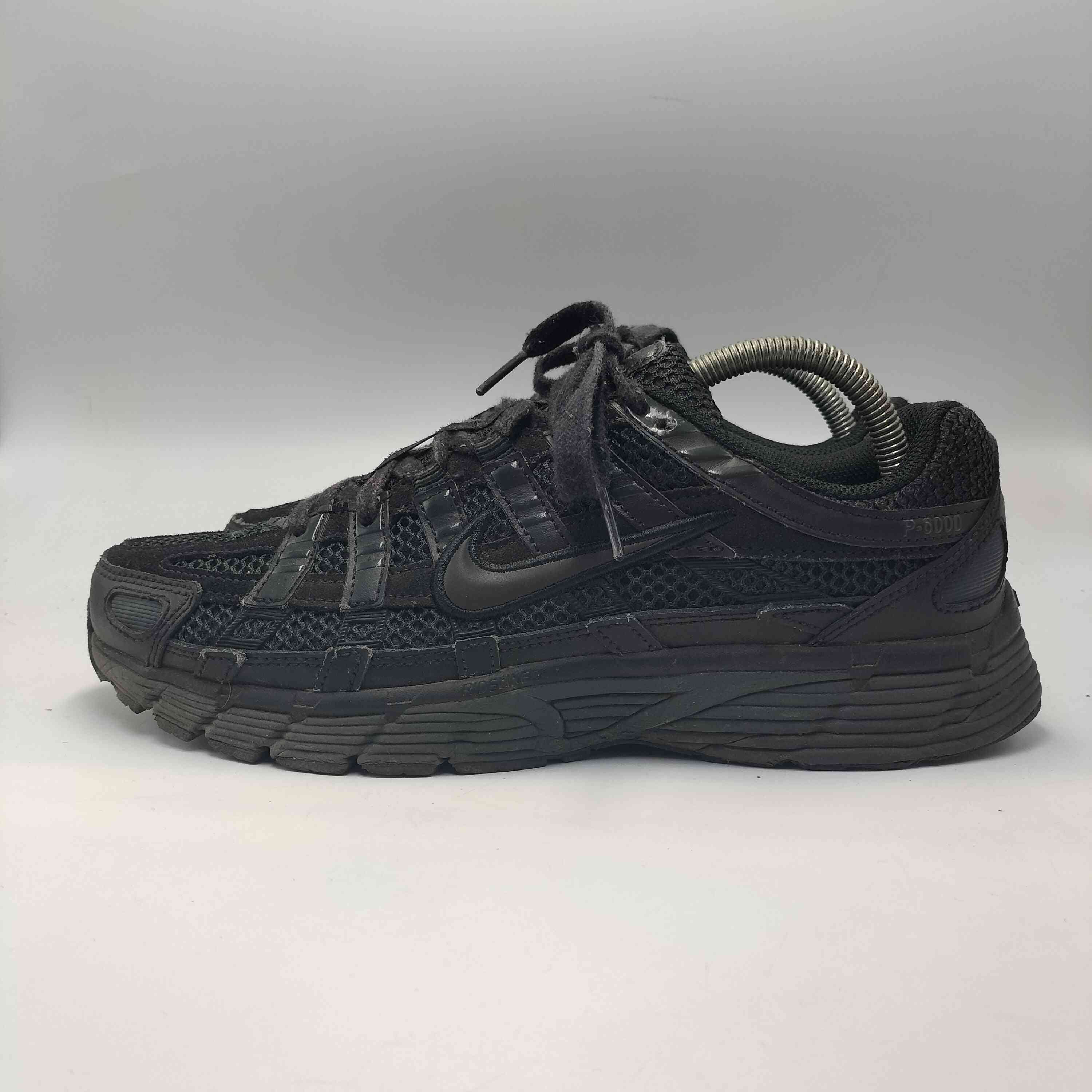 NIKE ナイキ P-6000 プレミアム トリプルブラック　ユニセックス NIKE ナイキ P-6000 プレミアム トリプルブラック 黒 24.5