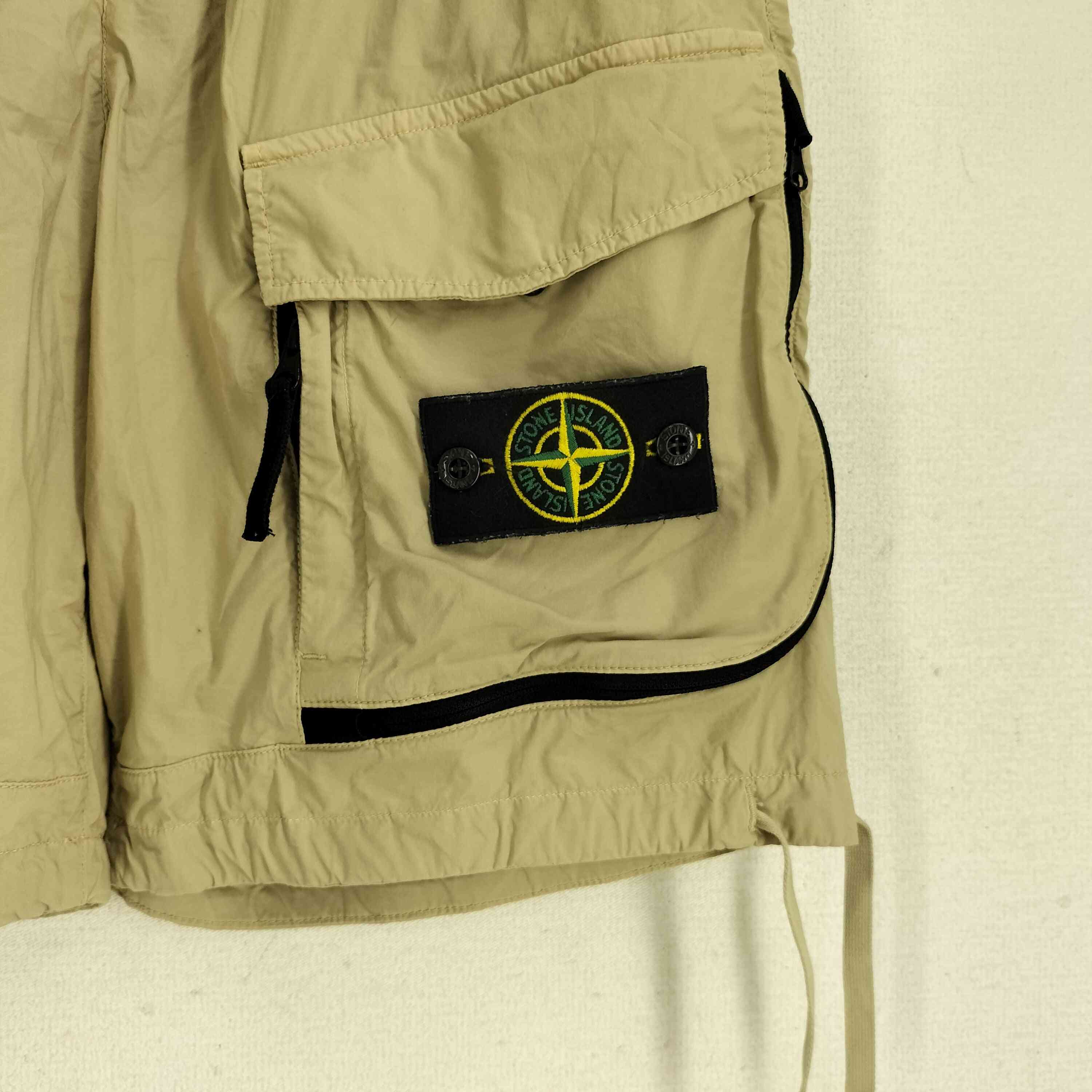 ストーンアイランド STONE ISLAND コットン ショートパンツ メンズ 31