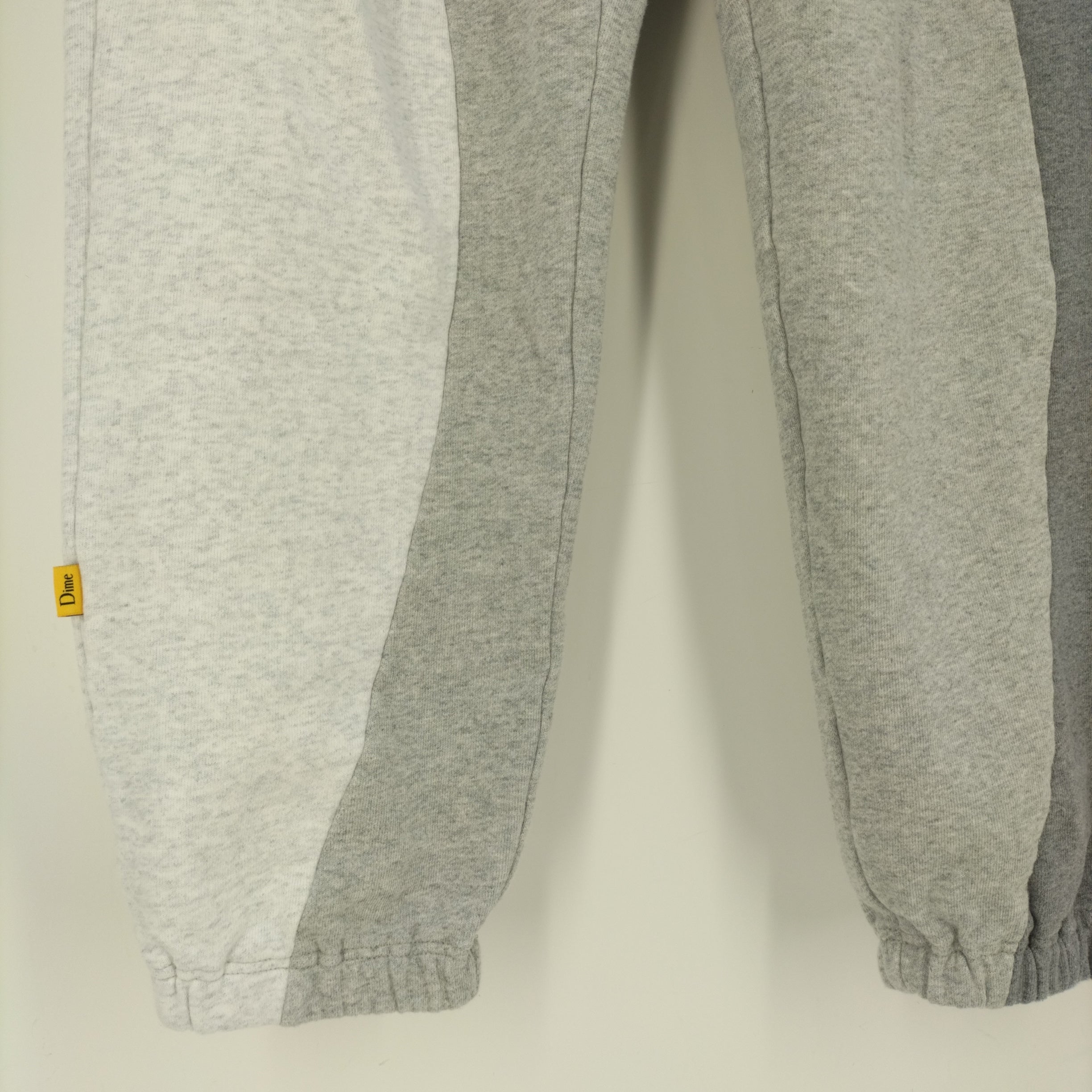 ダイム Dime WAVY 3-TONE SWEATPANTS メンズ JPN：M – ブランド古着買取販売バズストア