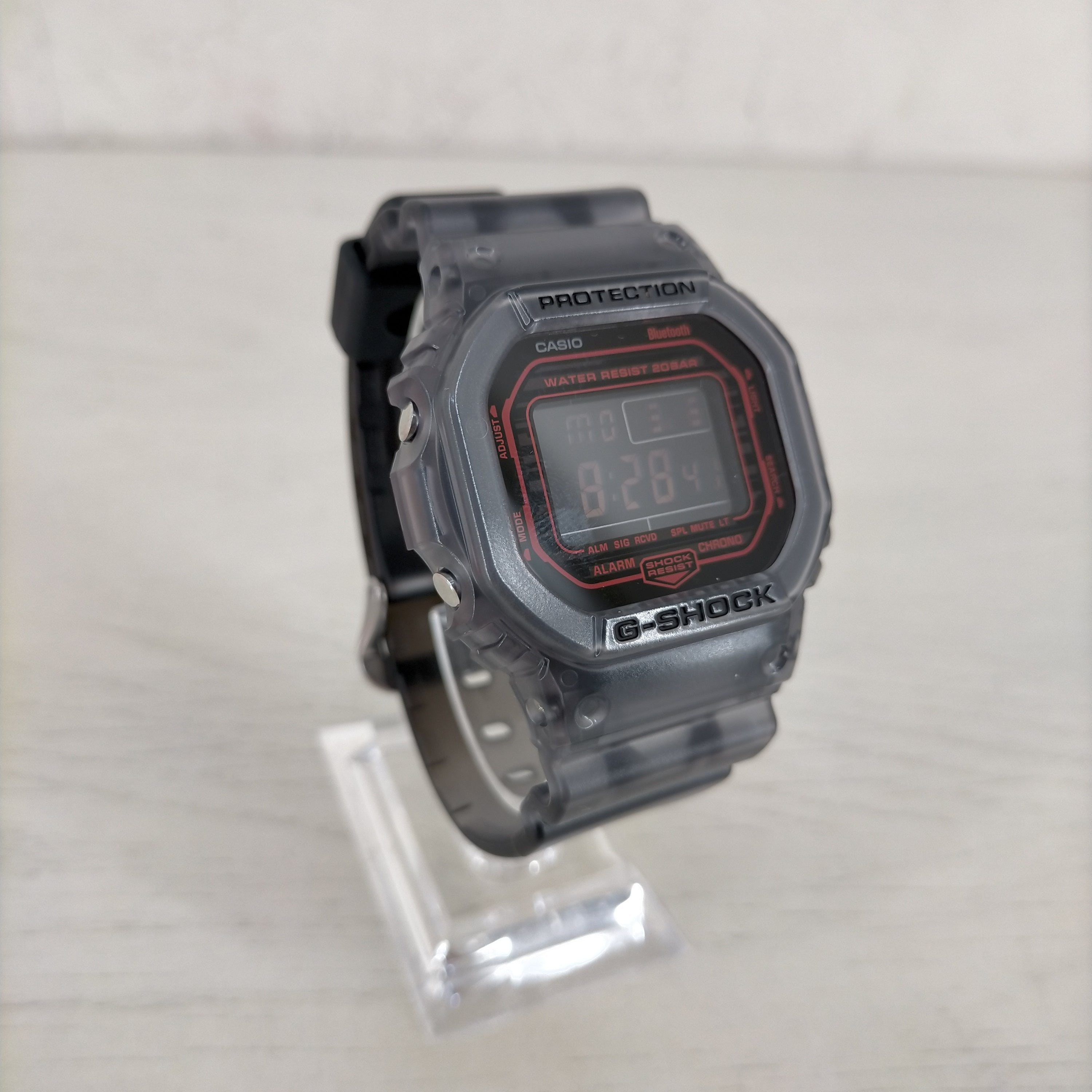 カシオジーショック CASIO G-SHOCK DW-B5600G-1JF スマートフォンリンク ブラックスケルトン メンズ FREE –  ブランド古着買取販売バズストア