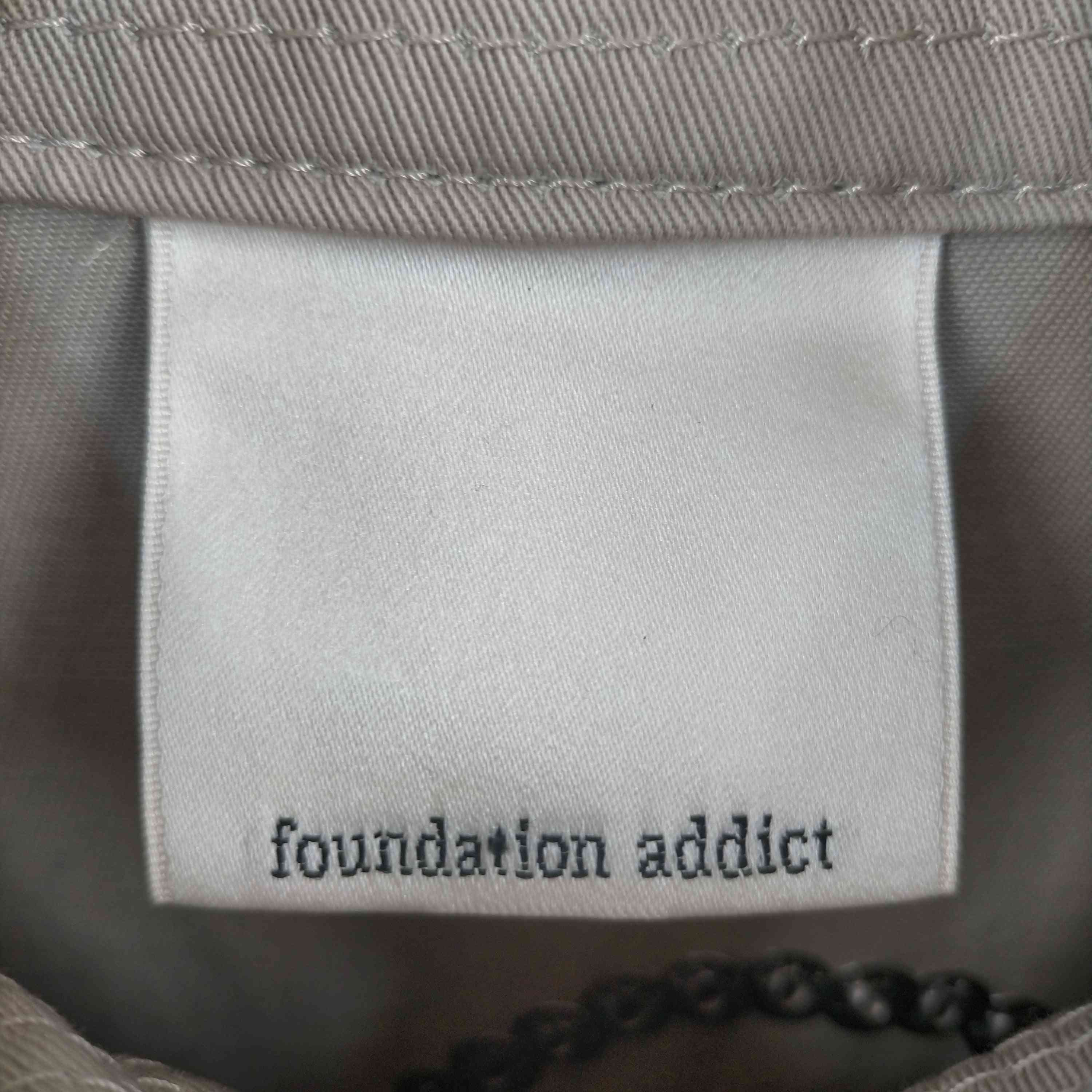 ファンデーションアディクト Foundation Addict スタッズ装飾 トレンチ