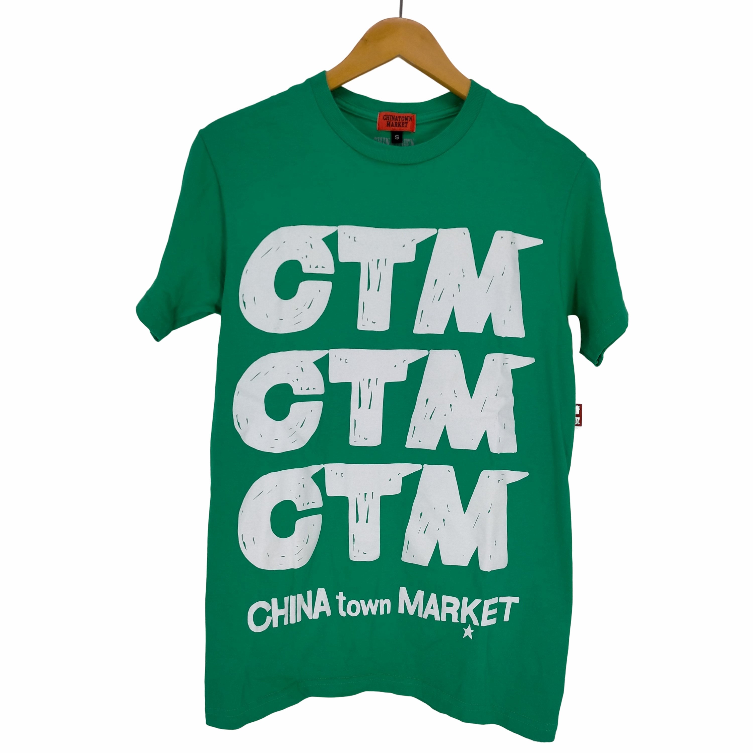 チャイナタウンマーケット CHINATOWN MARKET ロゴプリントTシャツ メンズ JPN：S