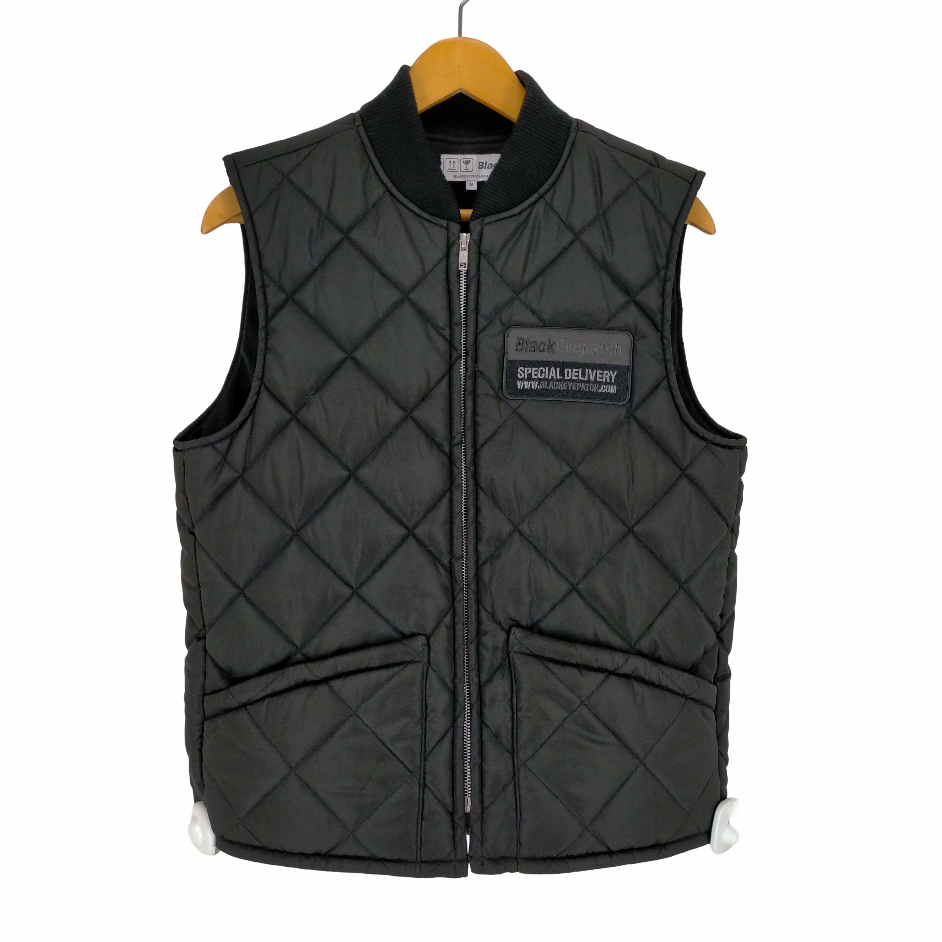 ザブラックアイパッチ THE BLACK EYE PATCH 23SS DELIVERYMAN QUILTED VEST BLACK メンズ –  ブランド古着買取販売バズストア