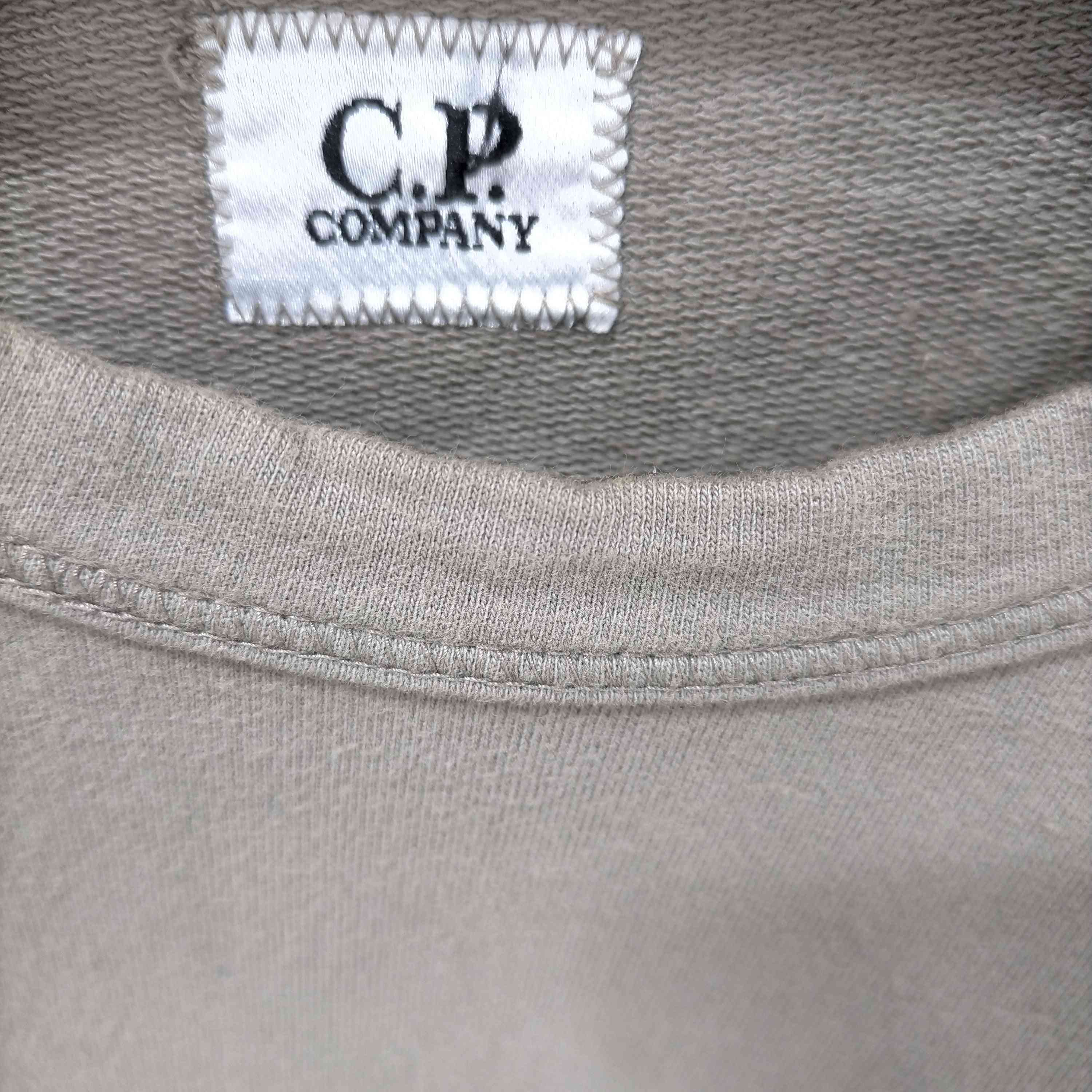 シーピーカンパニー C.P.COMPANY レンズ スウェット メンズ import：S